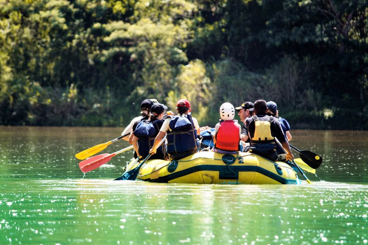 Passeio de Bote no Rio Formoso