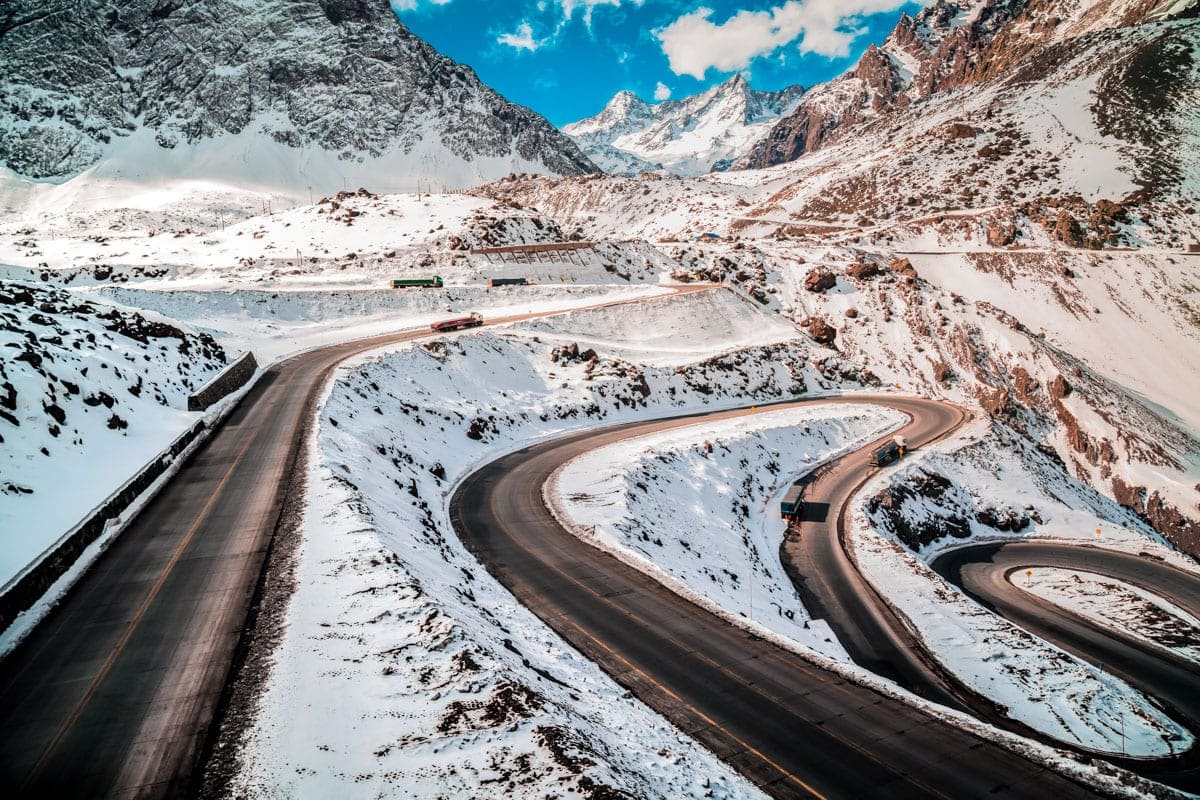 Alugar carro no Chile: a estrada para o Valle Nevado