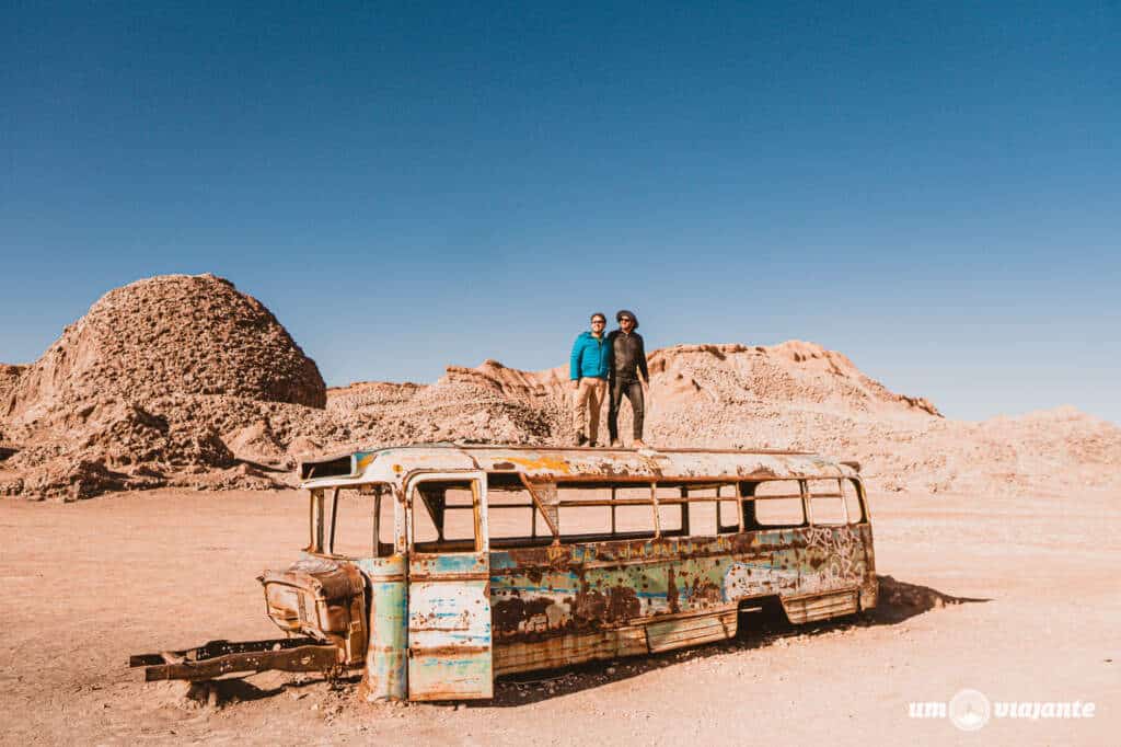 Ônibus abandonado do Atacama - Lua de Mel Chile