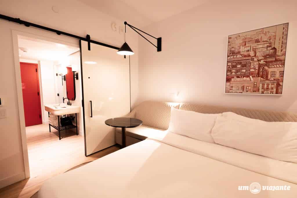 Conforto, diferenciais e comodidades do Virgin Hotel