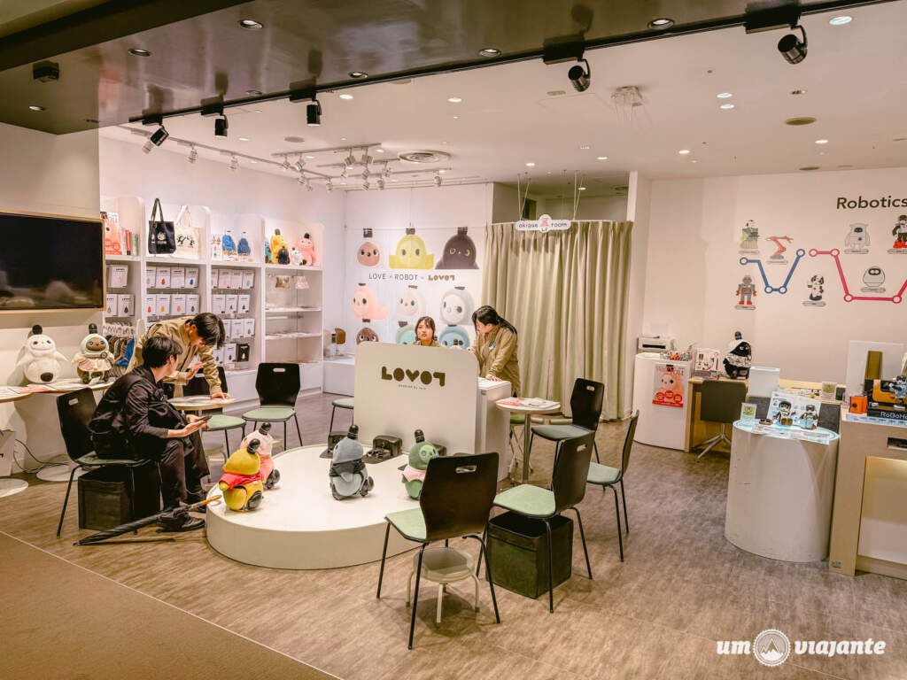 LOVOT Shinjuku Takashimaya