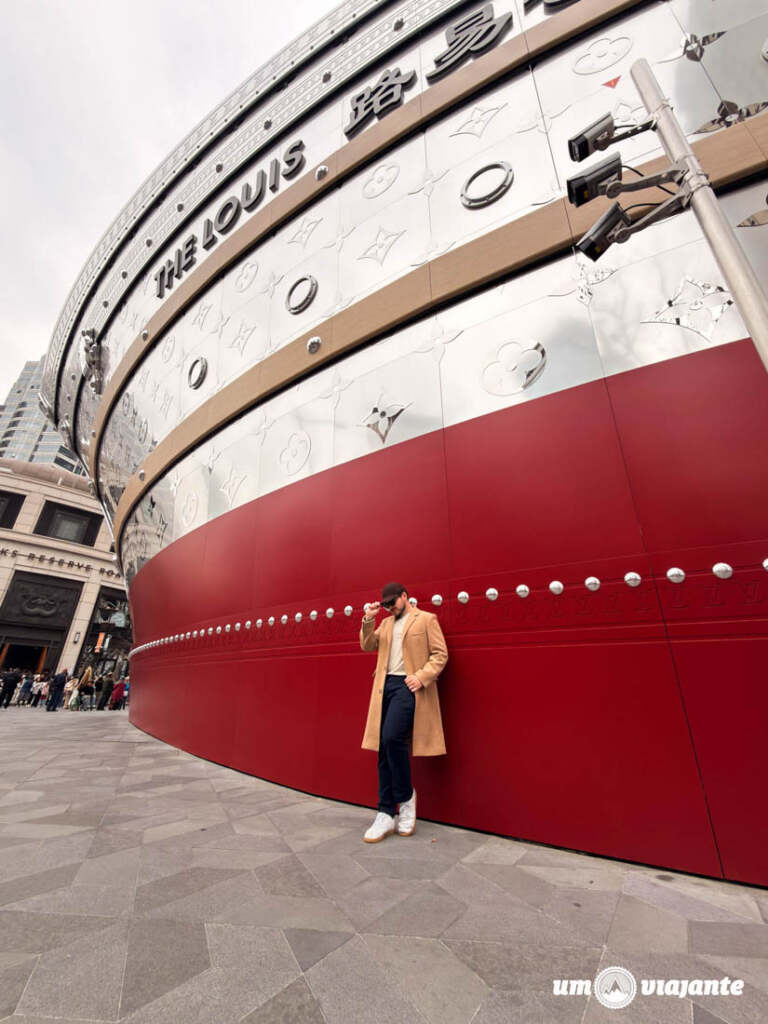 Tianzifang, Navio Louis Vuitton e Nanjing Road