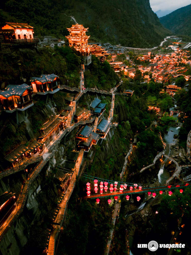 Wangxian Valley, Vilarejo no penhasco - Roteiro de Viagem China