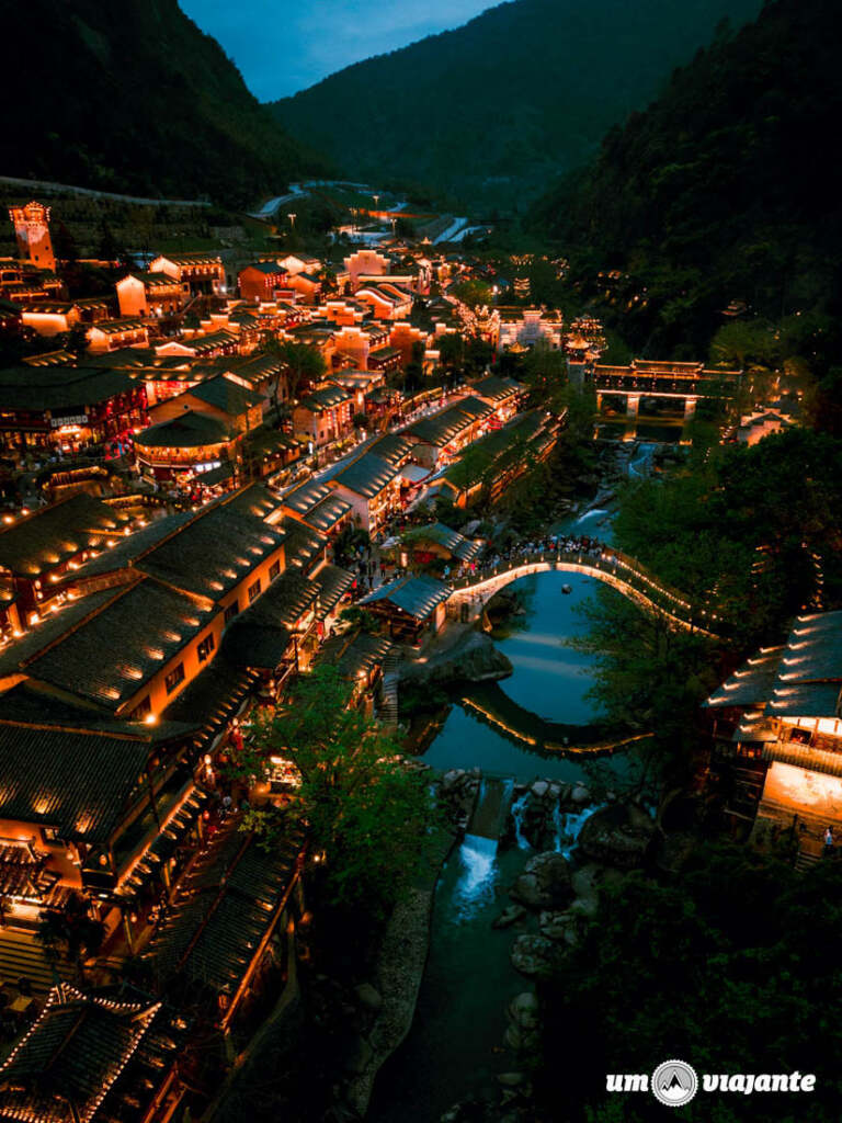 Wangxian Valley, Vilarejo no penhasco - Roteiro de Viagem China