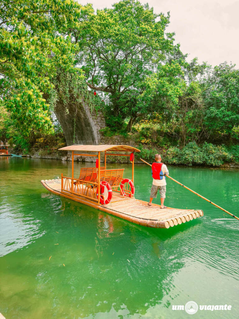 Passeio de barco de bambu pelo Rio Li - Roteiro China